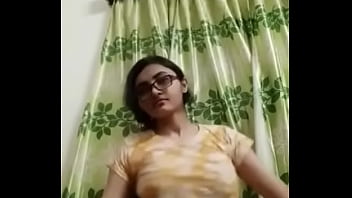 Gadis Desi Yang Menggoda Dan Memikat