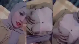 Aifa Bebas: Hijab Cantik Yang Menggoda Dengan Toket Montoknya