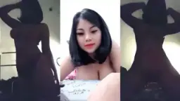Bayi Telanjang Berkeliaran Di Kegelapan