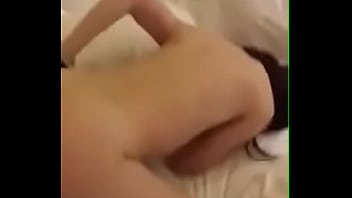 Menggila Di Ranjang Bersama Sahabatku Dari Tiongkok