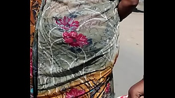 Panasnya Bokong Menggoda Dalam Balutan Saree
