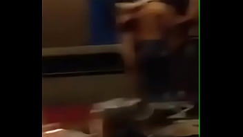 掃不掉的淫靡！中國再爆情色ktv 男女激戰「3p遊戲」露骨豔照外流