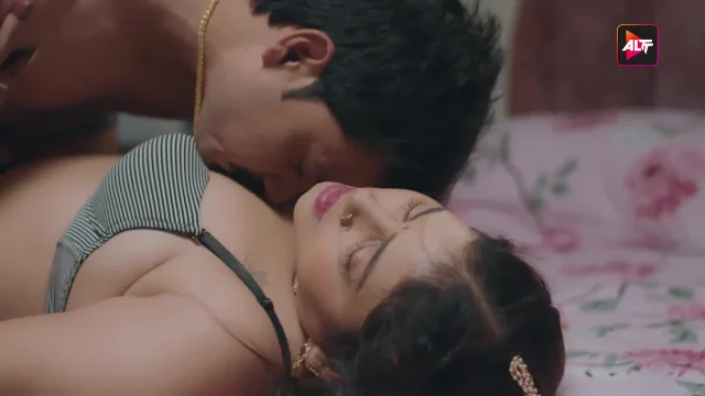Ghoonghat Ki Aad Mein 2024 Altt App Hindi Xxx Web Series Ep 3