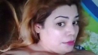 Tante Desi Montok Dengan Payudara Besar Mempertontonkan Tubuh Bugilnya Sepenuhnya