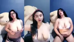 Tobrut Cantik Yang Binal Dan Menggoda Dengan Seksinya