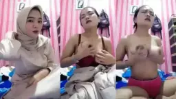 Ukhti Nakal Rekam Diri Telanjang Bulat