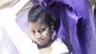 Video Solo Gadis India Desa Melepas Pakaian
