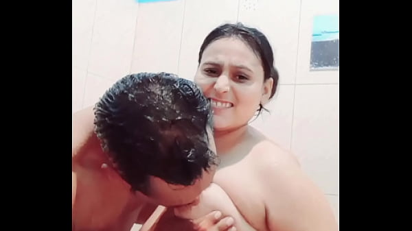 Bercinta Di Kamar Mandi Desi Yang Panas