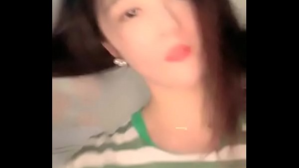 Kamera Mesum China: Gadis Cantik Menggoda