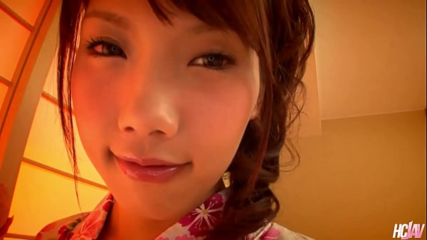 Gadis Jepang Muda Bergairah Ageha Kinoshita Menelan Kejantanan
