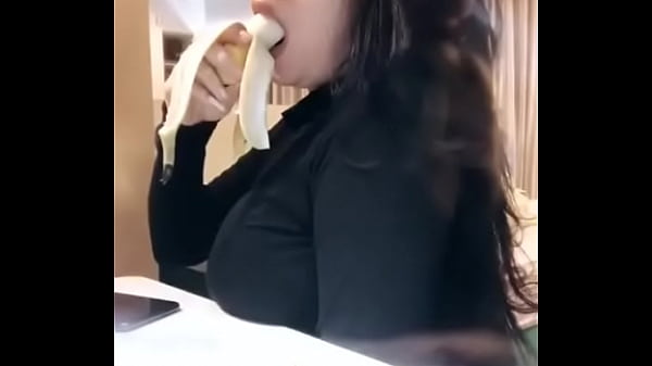 Monica Adhea, Model Indonesia Yang Ganas Dan Haus Orgasme