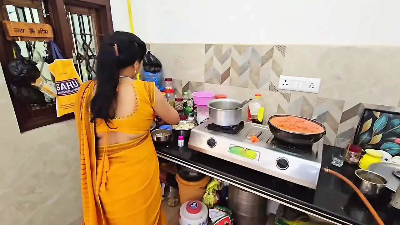 Outdor Video.i Met A Girl In An Auto And Took Her Home To Work At A Beauty Parlor And Fucked Her.