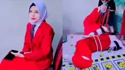 Mengurung Cewek Berjilbab Cantik Yang Masih Abg