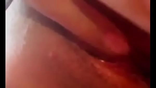 Mi Puta Me Envía Un Video Ardiente Masturbándose Y Pidiendo A Gritos Que La Follen