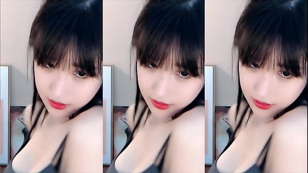 Cô Nàng Trung Hoa Uốn éo Quyến Rũ Mời Gọi Cuộc Yêu Nồng Cháy