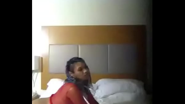 Kamar Gelap Gadis Oriental Telanjang Bagian 2