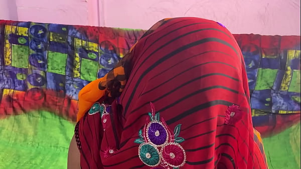 Sasur Ghusa Kamre Mein Jab Bahu Sone Ja Rahi Thi, Chodkar Chudai Ki Hardcore Mms Banayi