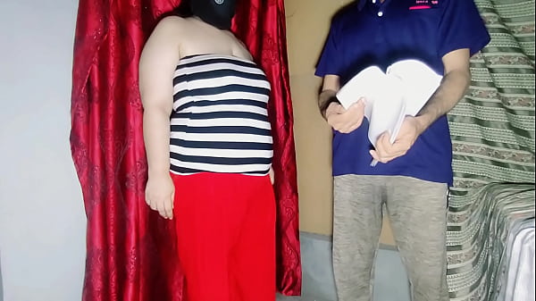 Wanita Muslim Bbw Ngentot Anal Dengan Petugas Kantor Untuk Sambungan Meteran, Doggy Style Sodok Pantat Dalam Audio Hindi Jernih