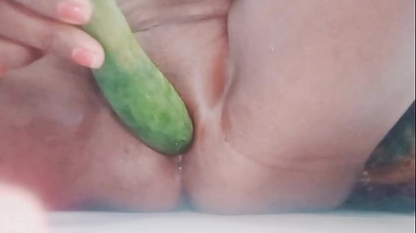 Menggoda Desibhabhi Yang Menggairahkan