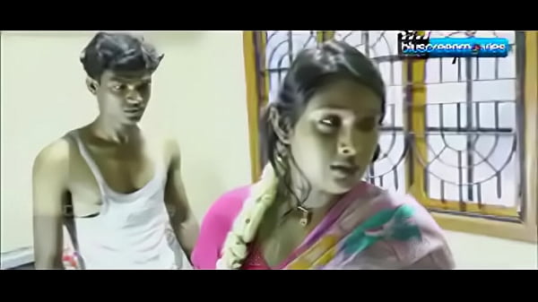 Tante India Selatan Menggoda Dengan Gaya Desi Yang Sensual