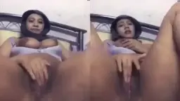 Alin Berhijab Meremas Memek Gembulnya Yang Menggairahkan