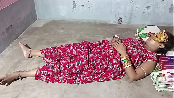 नींद में बेहोश छोटी बहन को जबरदस्ती चोदा