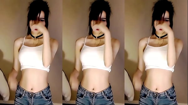 Gái Tàu Múa Máy Quyến Rũ đợi Chờ Cuộc Yêu
