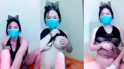 Cici Molly Mengangkang Dildo Mango Dengan Goyangan Menggoda