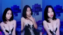 Ciuman Dan Remasan Payudara Yang Menggoda