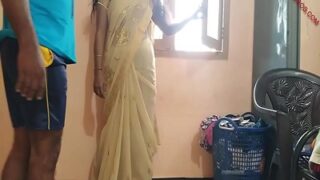 Seorang Wanita Kerala Selingkuh Dari Suaminya Demi Kontol Tetangganya