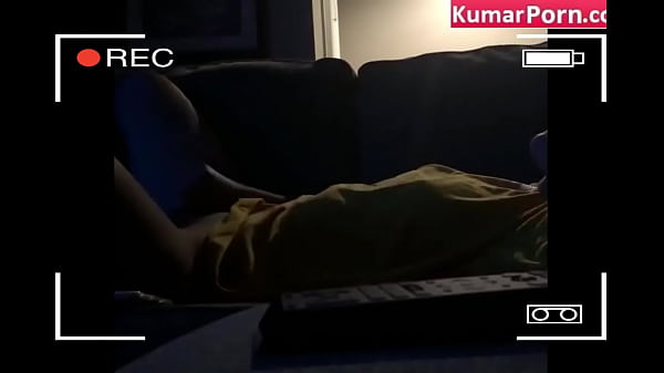 Gadis Tiongkok Direkam Diam-diam Saat Bercinta Sendiri