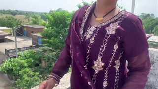 Bhabhi Bhojpuri Yang Nakal Memberikan Kenikmatan Penuh Dari Kemaluan Dan Tubuhnya Dengan Suara Menggoda