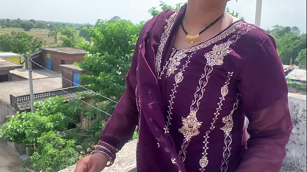 Bhabhi Bhojpuri Yang Nakal Memberikan Kenikmatan Penuh Dari Kemaluan Dan Tubuhnya Dengan Suara Menggoda