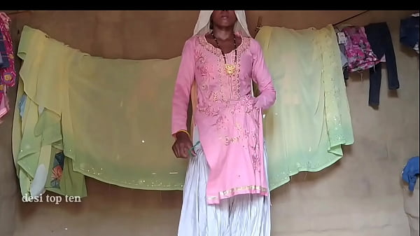 मोटे लंड से चोदी गई मेरी सेक्सी बीवी की देसी चूत, बुर चाटने के बाद हिंदी सेक्स वीडियो