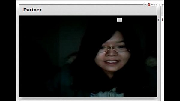 Gadis Tionghoa Menggoda Di Webcam