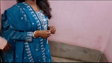 Desi Pembantu India Lagi Digebukin, Dimaki, Kontolnya Dimasukin Paksa Ke Memek Super Sempt, Pertama Kali Ngentot Brutal