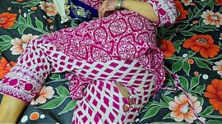 Ibu Tiri Celana Sobek, Anak Tiri Ngewe Memek Sambil Main Pantat Bundar