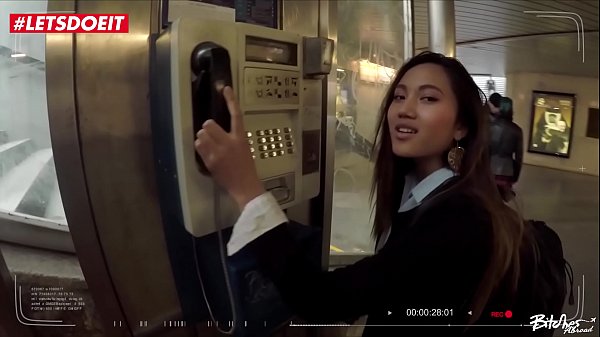 May Thai: Turis Thailand Menggoyang Pantatnya Yang Menggoda