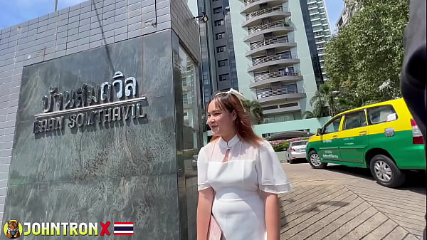 Johntronx – Lily, Remaja Thailand Montok 18 Tahun, Biarkan Aku Isi Dalamnya