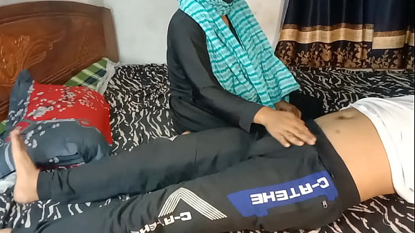 Aku Menggoda Teman Sekolah Anak Tiriku Yang Ternyata Teman Dekatnya