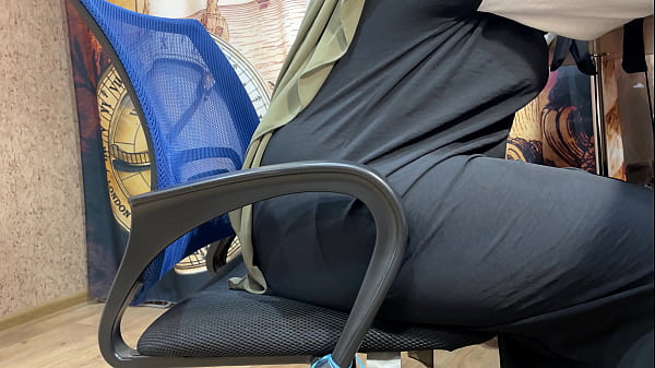 Perempuan Arab Berhijab Mainin Memek Lewat Celana Dalam Sambil Kerja