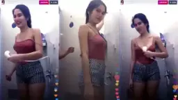 Diva Siregar Mandi Basah-basahan, Bra Dilepas, Pemandangan Bikin Panas