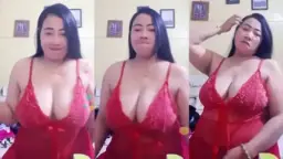 Mami Vindi Pamer Body Seksi Pakai Lingerie Merah Bikin Makin Panas