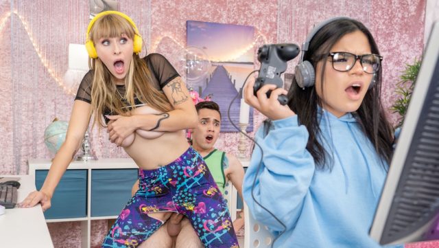 Reality Kings – Cewek Streamer Seksi Ngebut Sampai Tuntas