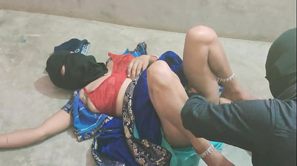 Vidio Ngentot Nenek-nenek Desa India Montok Besar To*ing Di Rumah