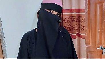 Hijab Jalang Jasmine Digebrak Keras Sama Orang Asing, Ngentot Brutal