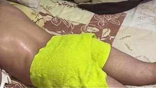 Ibu Mertua Berondong Gede Bantu Mantu, Pijat Berujung Ngeseks