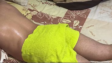 Ibu Mertua Berondong Gede Bantu Mantu, Pijat Berujung Ngeseks