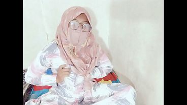 Tante Seksi Indonesia Bikin Heboh, Colmek Pakai Botol Bikin Ngilu Dan Pengen Lihat Lagi