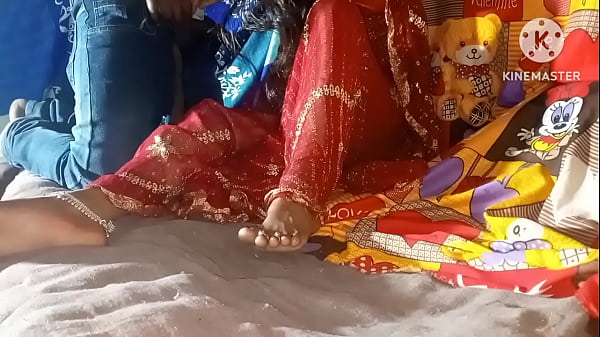 Desi Bhabhi India Lagi Desi Cowok Kampung, Main-main Seru Di Kamar Gelap.